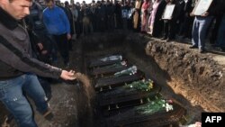 Похороны семьи Аветисян в Гюмри, 15 января 2015 г.