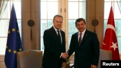 Ahmet Davutoglu və Donald Tusk