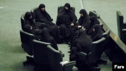 Иран парламентіндегі әйел депутаттар.