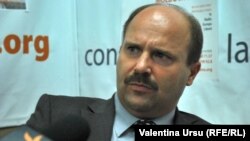 Vicepremierul Valeriu Lazăr în studioul Europei Libere de la Chișinău