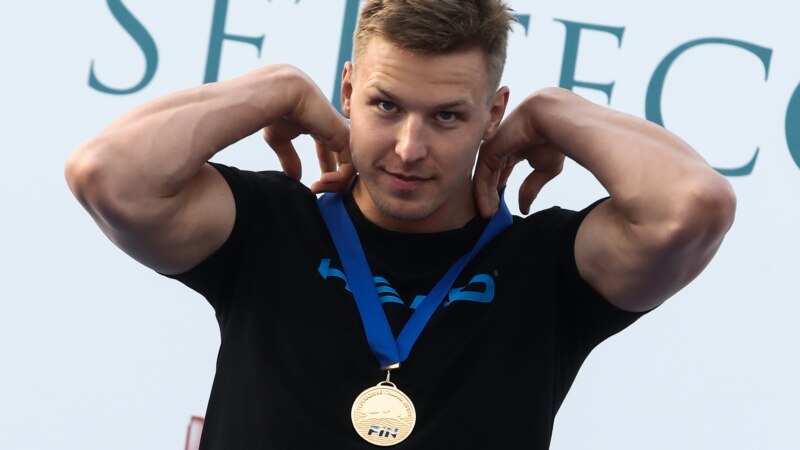 Украинский пловец из Севастополя завоевал «золото» и установил новый рекорд на этапе Кубка мира 