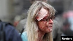 Женщина, раненная в результате взрыва. Прага, 29 апреля 2013 года. 