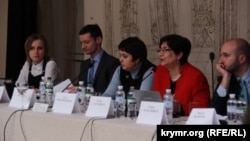 Участники дискуссии «Грузинский опыт для Украины: проблемы перемещенных лиц»