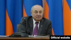 Վազգեն Մանուկյան, արխիվ