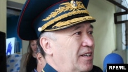 Руководитель алматинского филиала ОСДП Амирбек Тогусов, генерал-майор в отставке.