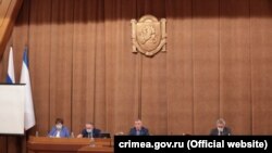 Заседание подконтрольного России крымского парламента, 27 мая 2020 года