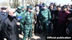 Elçin Quliyev və Kamalləddin Heydərov (sol) , 29 mart 2020