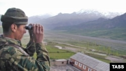 Tajikistan -- Russian border guard, 2005