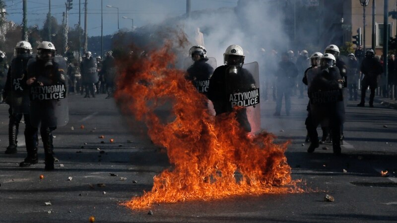 Годишнината од студентскиот бунт против хунтата во Атина под силни безбедносни мерки
