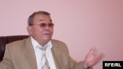 Алпамыс Бектурганов, советник акима Западно-Казахстанской области. Уральск, 15 июля 2009 года.
