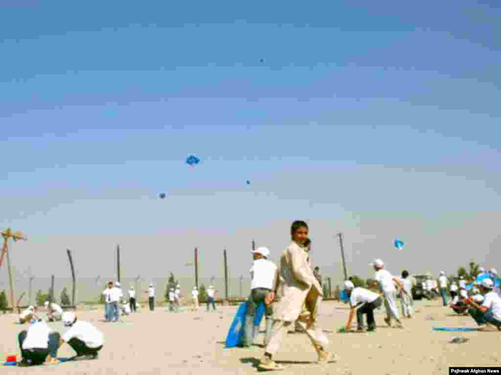 Hundreds of children took part - “We want peace. We want our people to be united. We want the war and fighting to end,” Attaullah, one of the kids flying his kite, tells RFE/RL's Radio Free Afghanistan. “We want our peace kites to fly as high as possible, so everyone can see how much we want peace,” says 11-year-old Sweeta.