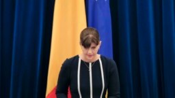 Правосъдният министър Тудорел Тоадер писа на колегите си в ЕС, че сънародничката му (на снимката) е била уличена в антидемократична дейност.