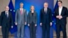მოლაპარაკებები ბრიუსელში. მარცხნიდან: კოსოვოს პრემიერ-მინისტრი ისა მუსტაფა, კოსოვოს პრეზიდენტი ჰაშიმ ტაჩი, ევროკავშირის ლიდერი საგარეო-პოლიტიკურ საკითხებში ფედერიკა მოგერინი, სერბიის პრეზიდენტი ტომისლავ ნიკოლიჩი და სერბიის პრემიერ-მინისტრი ალექსანდარ ვუჩიჩი.