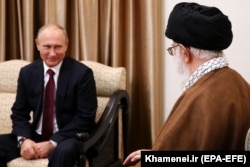 Владимир Путин в гостях у Верховного аятоллы Али Хаменеи. Тегеран, 1 ноября 2017 года