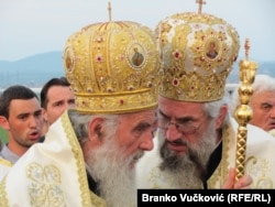 Патриарх Сербский Ириней (слева) и епископ Шумадийский Йован