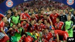 Ekipi i Bayern Munich-ut duke festuar fitoren, Londër, 25 maj, 2013