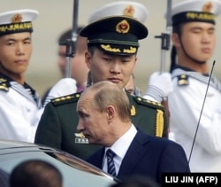 Володимир Путін під час візиту до Китаю. Пекін, 2011 рік