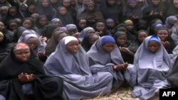 Boko Harami ka publikuar pamje të vajzave të rrëmbyera.