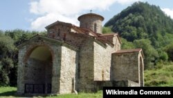Северный Зеленчукский храм (Х в.) - Георгиевский кафедральный собор Аланской Епархии