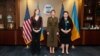 Дружина президента України Олена Зеленська (посередині), адміністраторка Агентства США з міжнародного розвитку (USAID) Саманта Павер (ліворуч) і посол України у США Оксана Маркарова. Вашингтон, 18 липня 2022 року