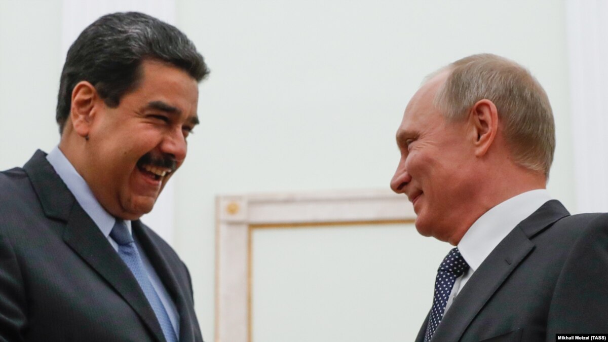 Russia meets cuba
