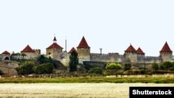 Бендерська фортеця, споруджена в 1538–1541 роках під керівництвом архітектора Сінан на правому березі річки Дністер у місті Бендери (Молдова, Придністров’я)
