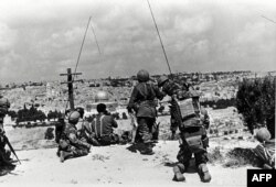 ისრაელის ჯარი იერუსალიმის გარეუბანში. ექვსდღიანი ომი. 1971 წ.