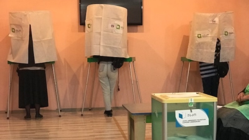Выборы-2018: 39 желающих занять пост президента Грузии