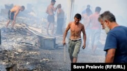 Пожар во кампот за бегалци во Подгорица.