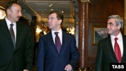 İlham Əliyev, Dmitri Medvedev və Serj Sarkisyan Soçidə, 25 yanvar 2010
