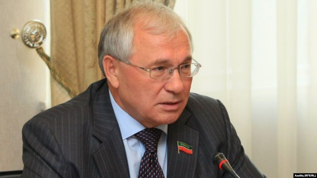Разил Вәлиев