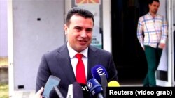 Премьер-министр Македонии Зоран Заев дает интервью после голосования на референдуме по поводу возможного изменения названия страны. 30 сентября 2018 года