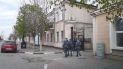 Российские силовики на улицах Керчи во время карантина, 1 апреля 2020 года