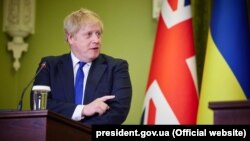 Премьер-министр Великобритании Борис Джонсон во время визита в Киев, 9 апреля 2022 года