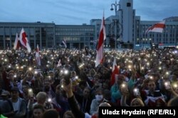 Minsk: mii de persoane au protestat din nou, cerând noi alegeri libere și corecte, 25 august 2020