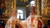Patriarhul de Constantinopol Bartholomeu și Patriarhul Kiril al Moscovei în timpul unei slujbe la Biserica Sf. Gheorghe din Istanbul, 2009