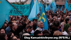 митинг крымских татар в симферопольском микрорайоне Ак-мечеть в 2014 году