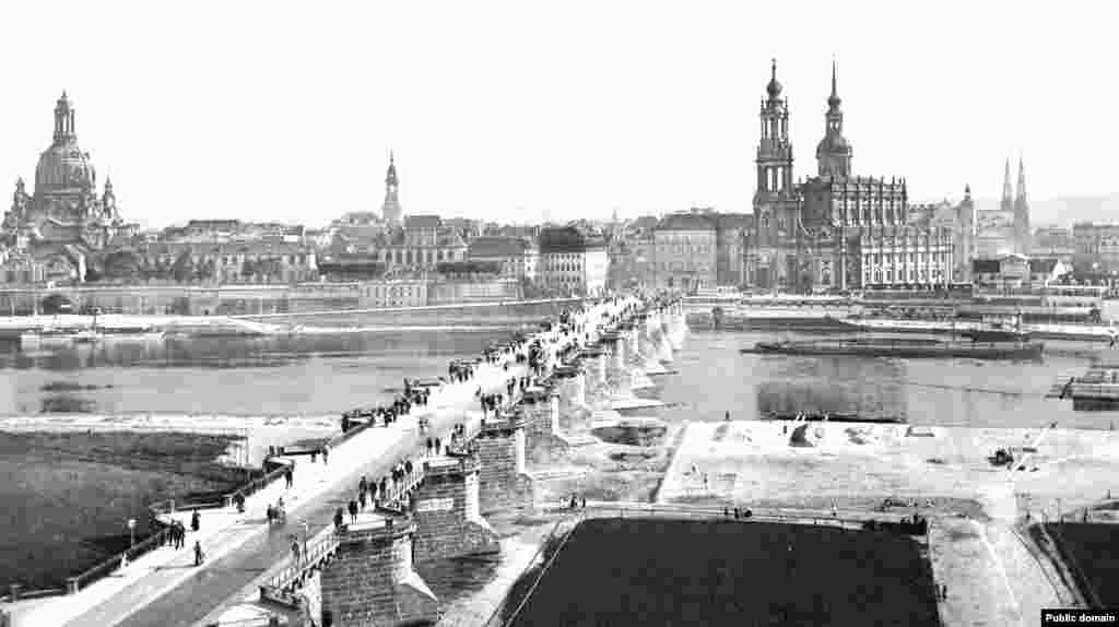 Dresden's skyline in the late 1800s, when the city was a thriving cultural center.