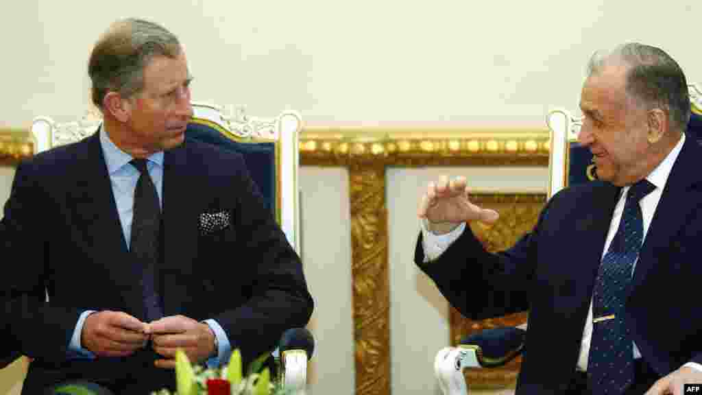 Vizită la București a prințului Charles - 2004
