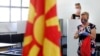 Dy gra duke votuar në zgjedhjet parlamentare maqedonase më 2020. 