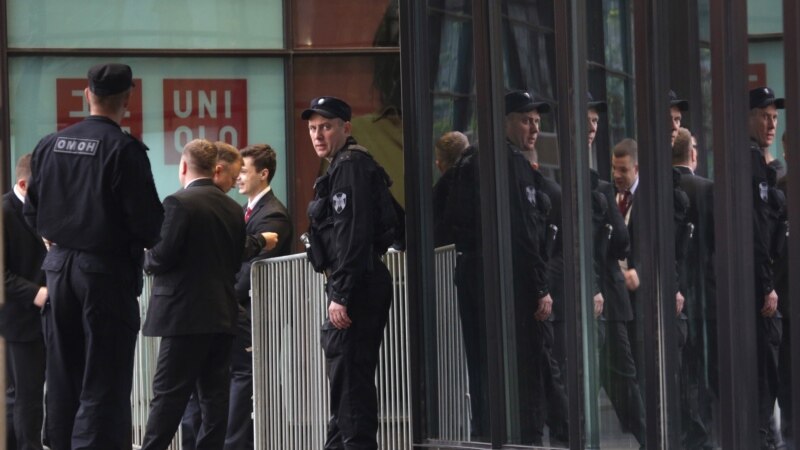 В Москве после сообщений о бомбах проверили более 10 торговых центров 