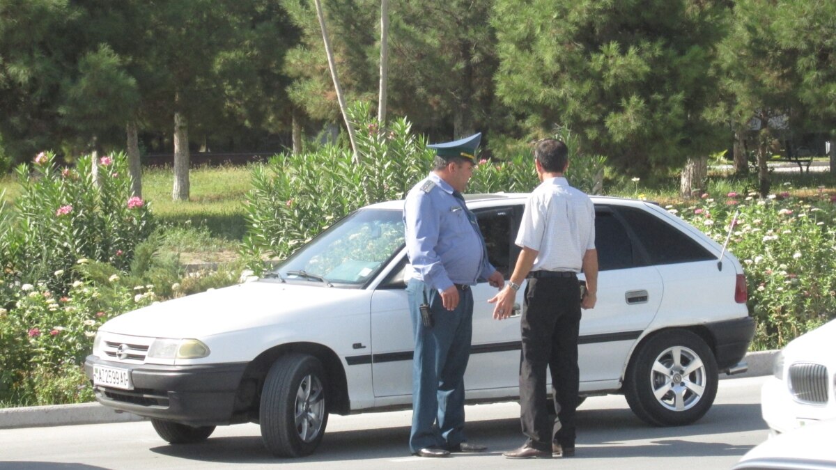 Туркменистан срочные новости. Полиция Туркменистана. Полиция Туркменистана автомобиль. ГАИ Туркменистана. Туркмен полиция.