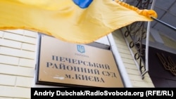 Під час засідання адвокат Жиковича Анатолій Іванов просив суд обрати для свого підзахисного цілодобовий домашній арешт