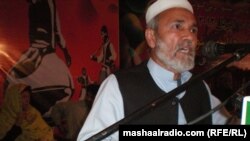 اسیر منګل غونډې ته وینا کوي