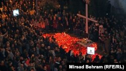 Paljenje svijeća u Vukovarskoj ulici, Mostar