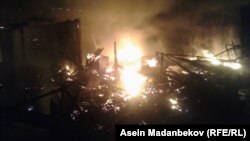 Пожар на рынке в Караколе. 17 сентября 2018 г.