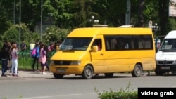 Маршрутное такси в Бишкеке.