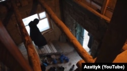 Кадр из фильма про членов движения «Йакын Инкар» в Иссык-Кульской области.