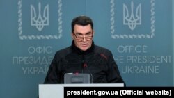 «Якби ми мали можливість це зробити, ми б це вже зробили. Якщо буде можливість це зробити, ми це обов’язково зробимо»