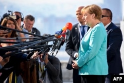 Канцлер Німеччини Ангела Меркель відповідає на запитання преси під час саміту ЄС у Братиславі. 16 вересня 2016 року